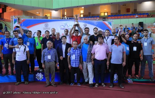 خوزستان قهرمان رقابت های کشتی فرنگی نونهالان کشور در تبریز